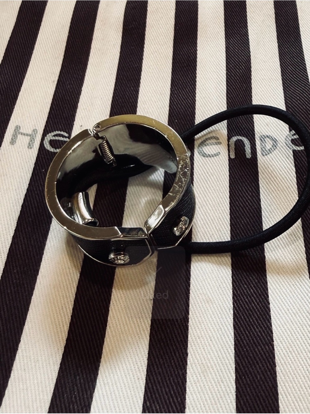 Henri Bendel Black Leather Silver-Plated Cuff Pony Tie Holder / Hair Tie